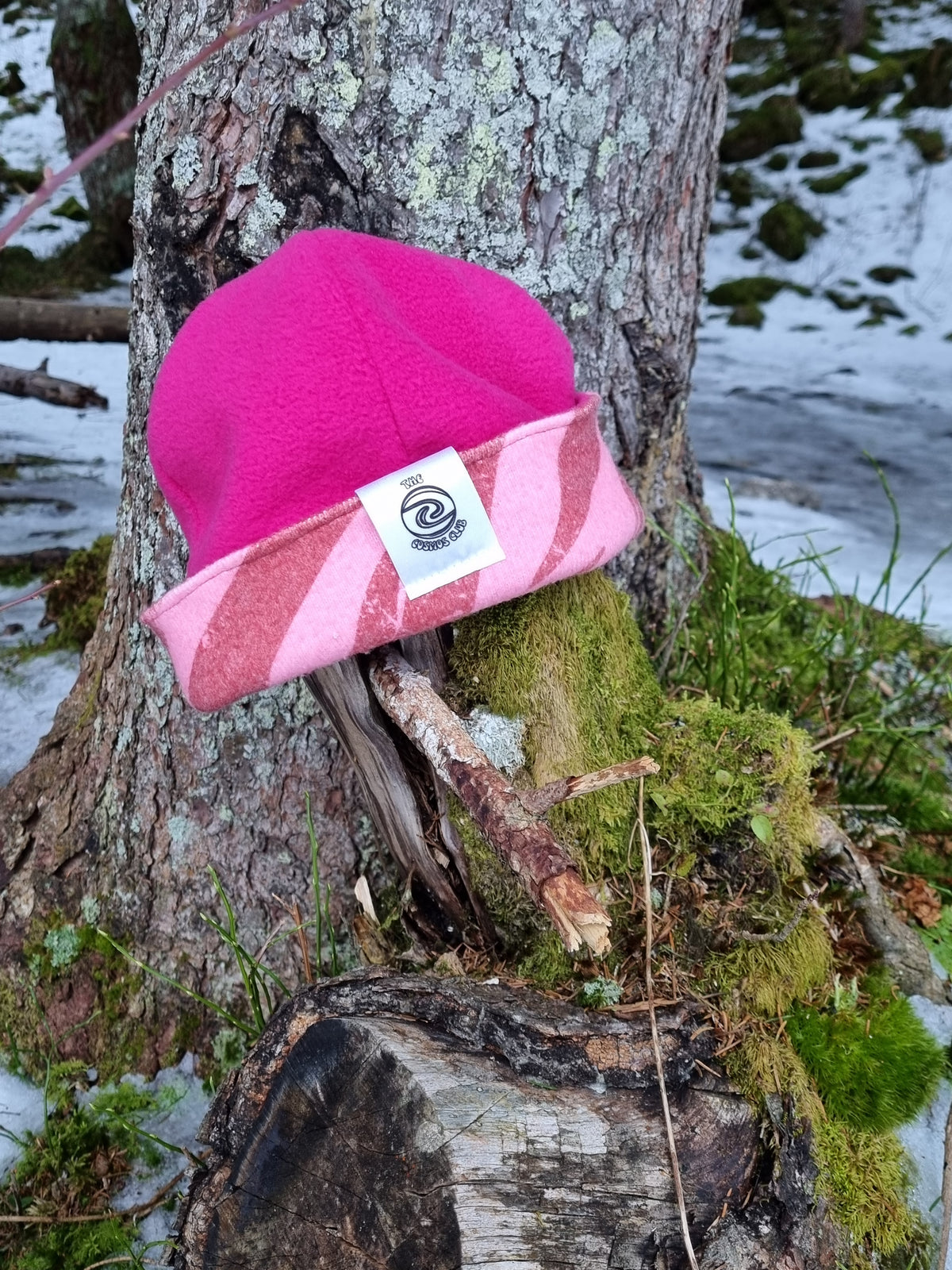 Bonne reversible polaire rose et zebrure pour l'hiver